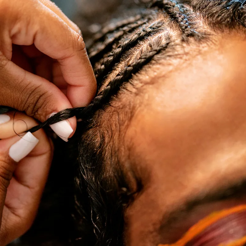 Small dreadlocks undo Winnipeg — DR COIFFURE
